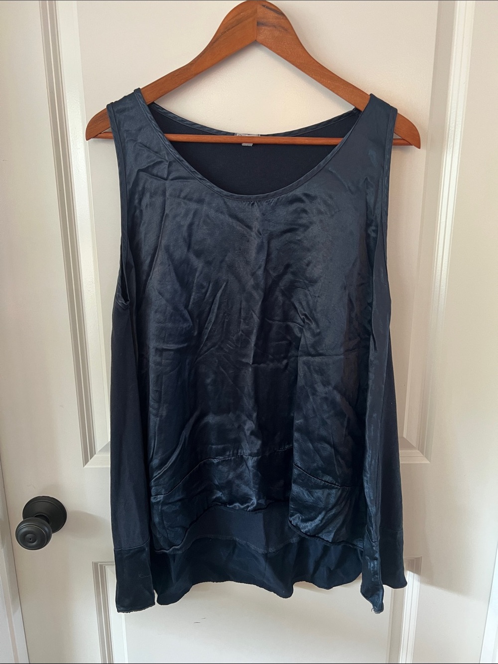 Satin-Front Sleeveless Tank Top - Black
